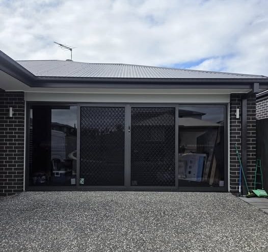 sliding-security-door-repair-toowoomba-track-service